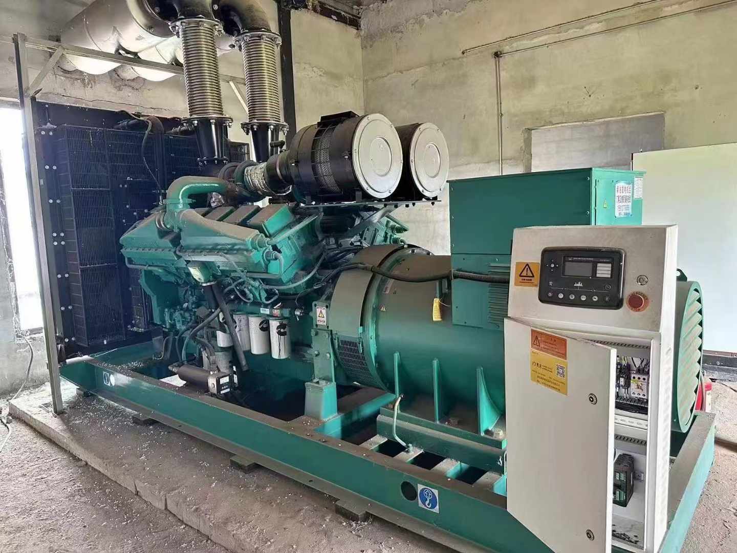 景泰无功补偿装置的性能评估需要考虑哪些因素？