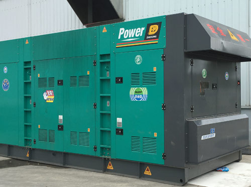 景泰升级发电机组的过程中需要注意哪些安全事项？